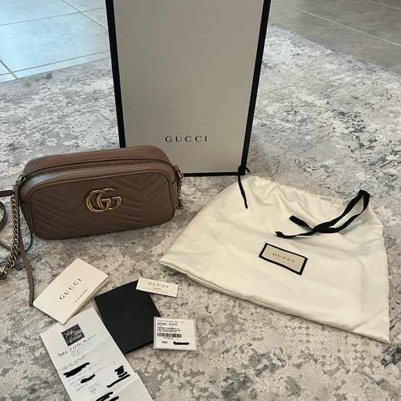 Gucci GG Marmont Small handbag - Picture 1 of 16